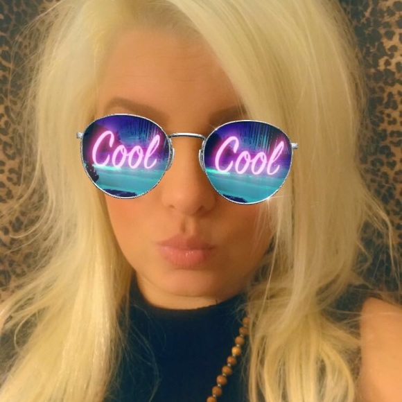 Meet your Posher, Tarah - Picture 1 of 1